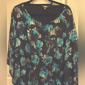 Xl slim factor women’s top. Only worn once.